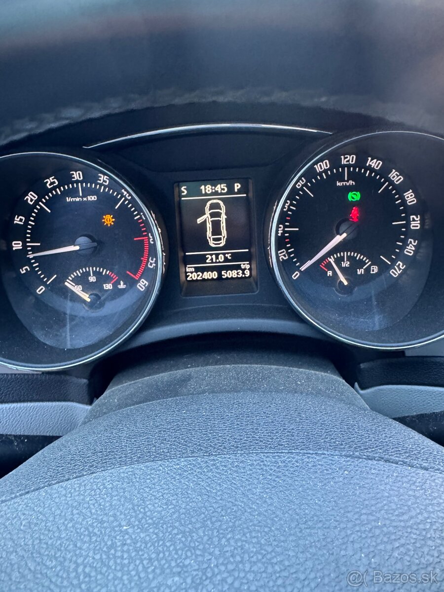 Škoda Superb 2.0 TDI DSG - 13