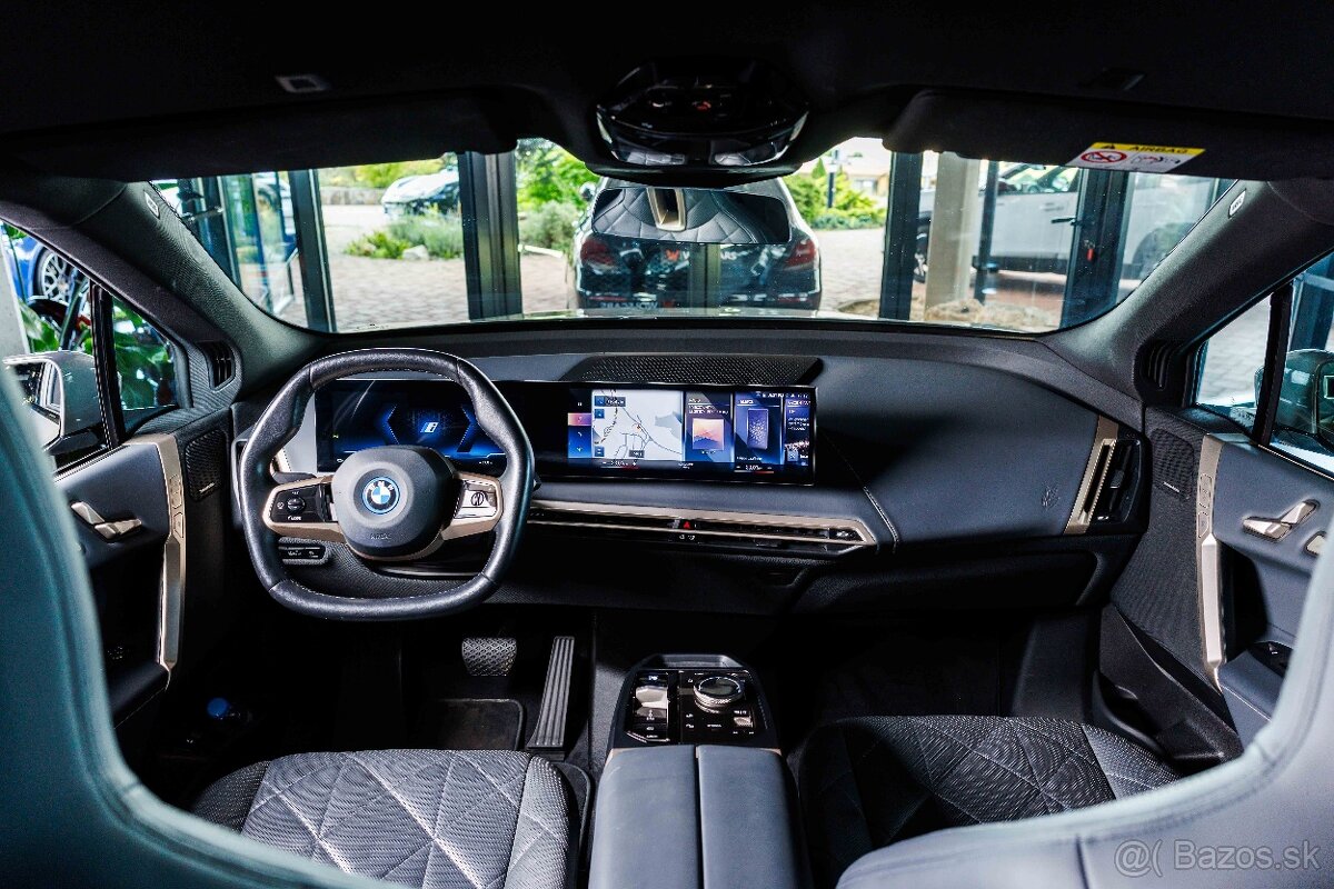 BMW iX 40 xDrive - 13
