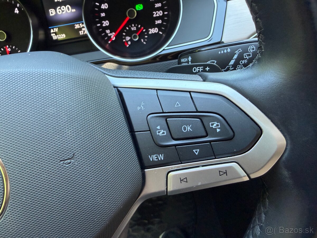 Volkswagen Passat Variant 2.0 TDI Elegance DSG - 13