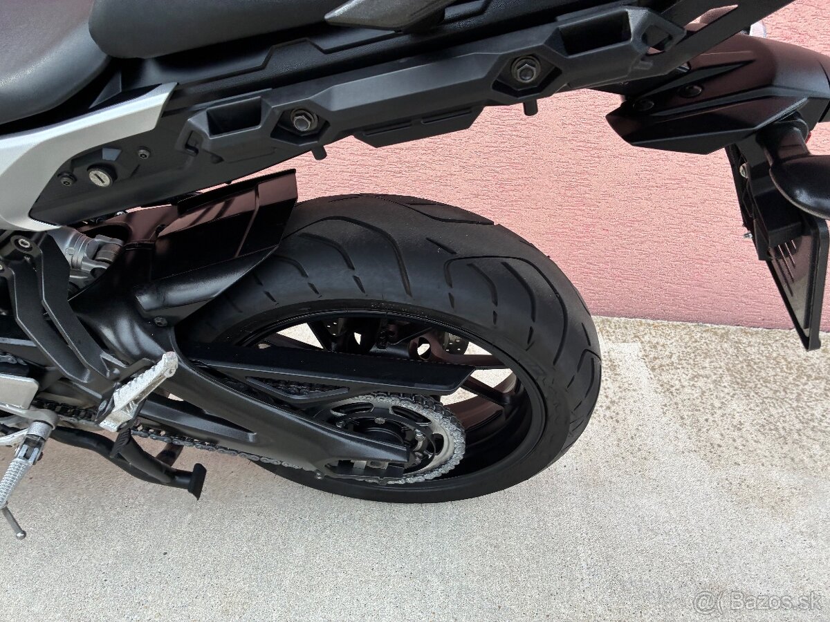 Yamaha Tracer 900 - 13