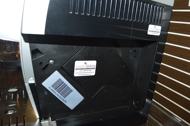 predam plne automaticky kavovar DeLonghi - 13