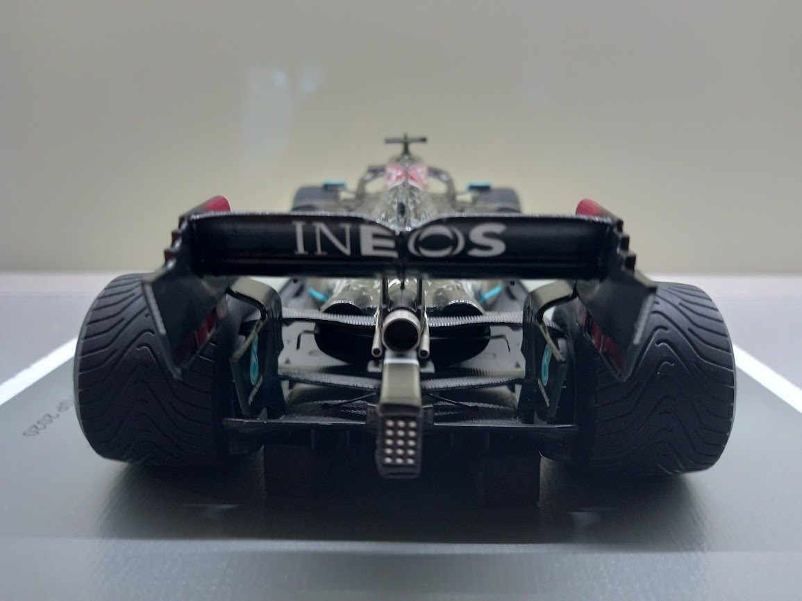 F1 MERCEDES W11 HAMILTON VÍTĚZ GP TURECKA 2020 SPARK 1:18 - 13