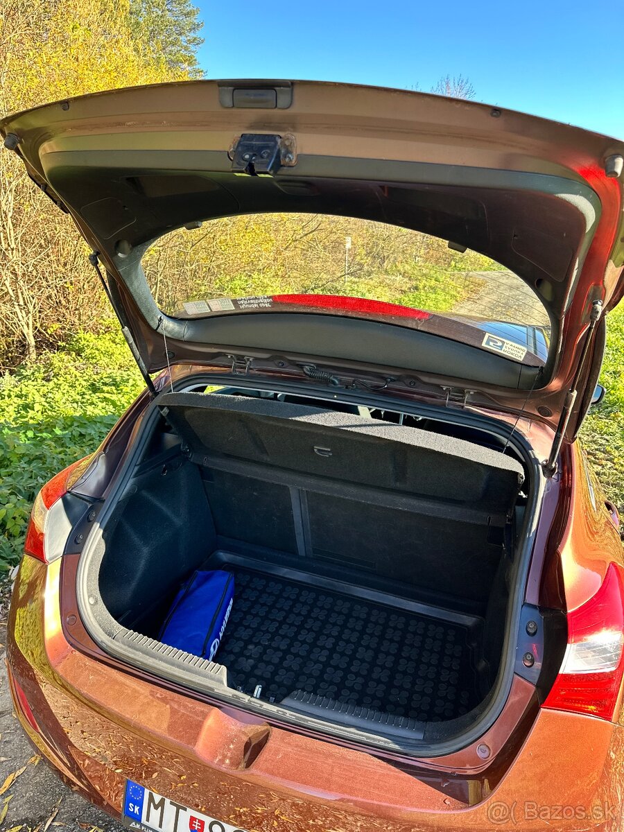 Predám Hyundai i30 - 13