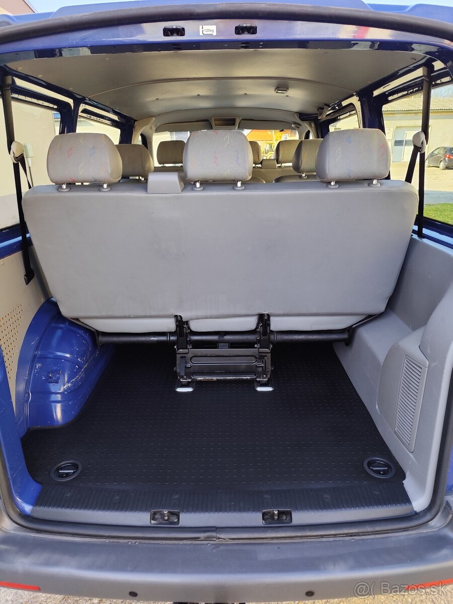 vw Transporter T5 1.9 TDi 9 miest - 13