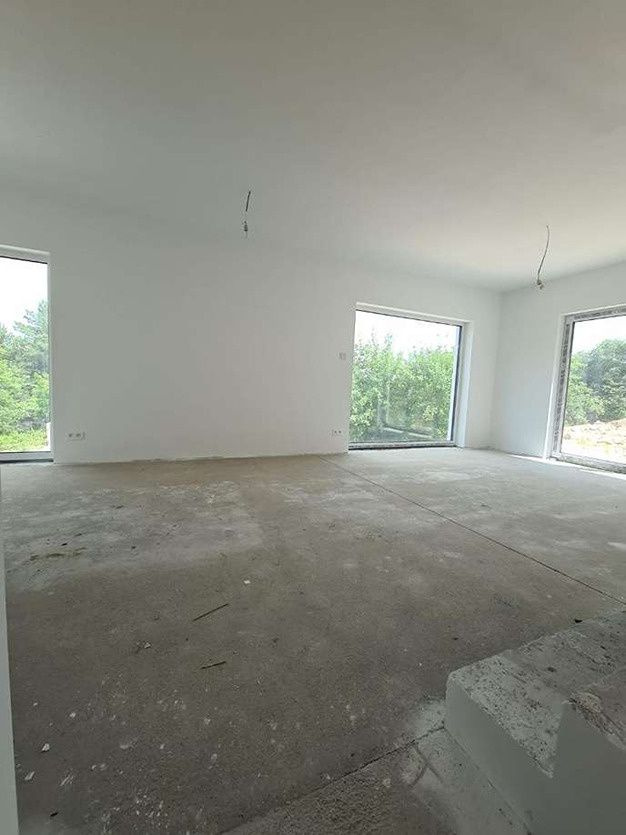 Novostavba v obci ,, Badín (prebieha kolaudácia) Badín - 13