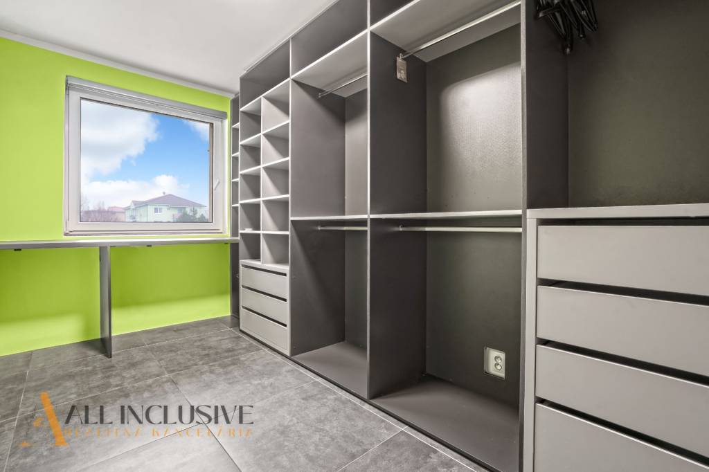 ALL INCLUSIVE | NA PRENÁJOM 3-IZBOVÝ BYT S DVOMA BALKÓNMI, Š - 13