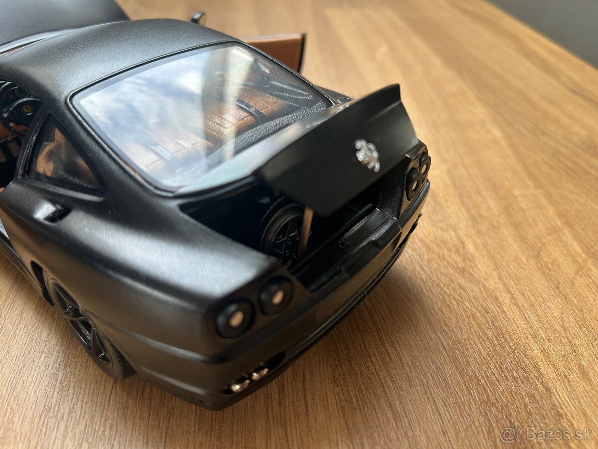 Ferrari 550 Maranello 1:18 Bburago - 13