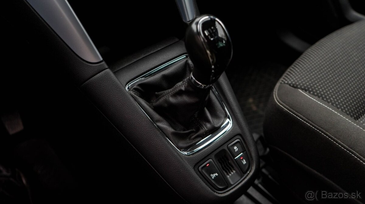 Opel Zafira Tourer 1.4 Benzín + LPG - 13