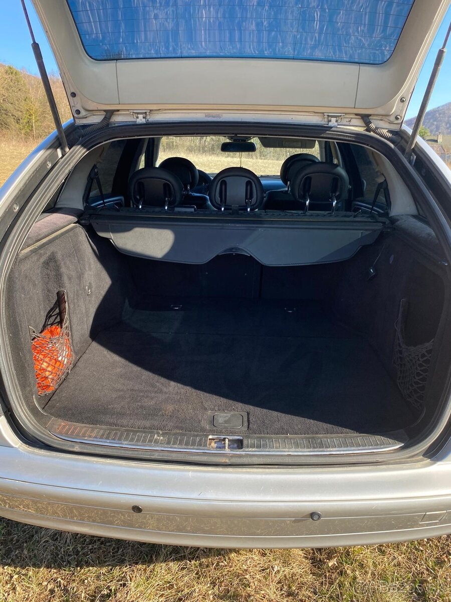 Mercedes-Benz C 220 CDI - 13