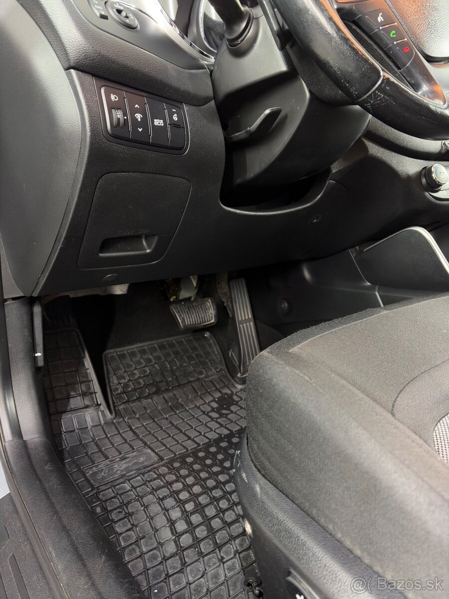 KIA Ceed 2015 SW 100kw 1.6 CRDI Automat - 13