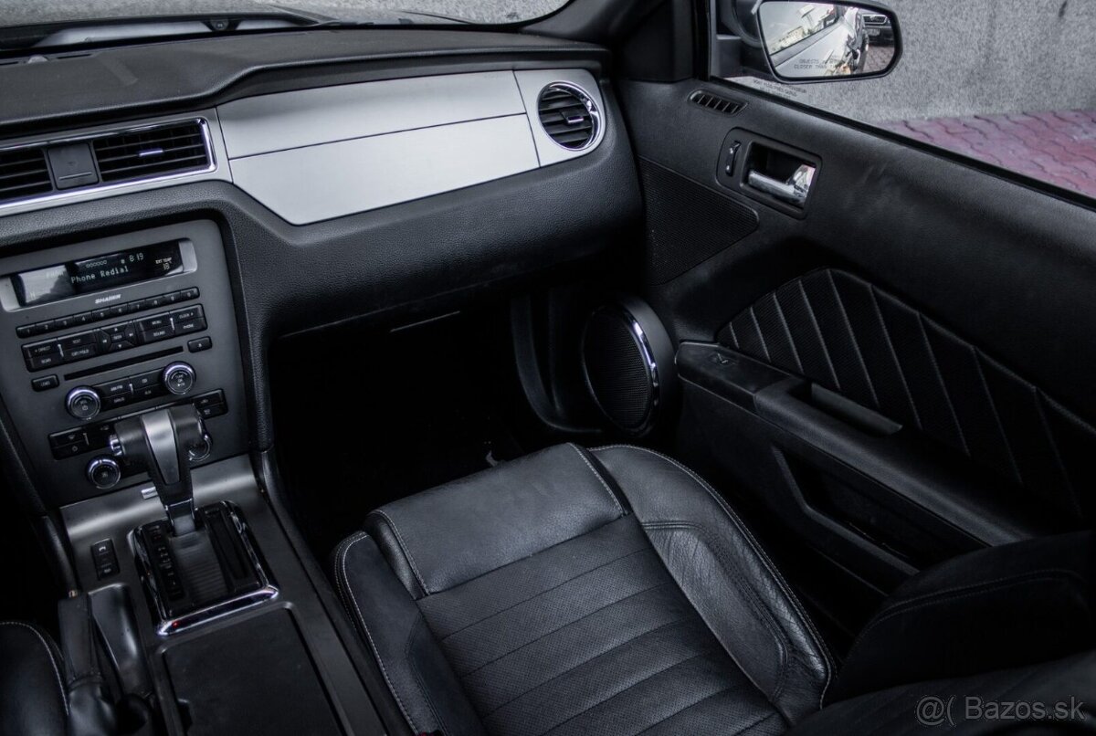Ford Mustang 4.0L V6 - 13