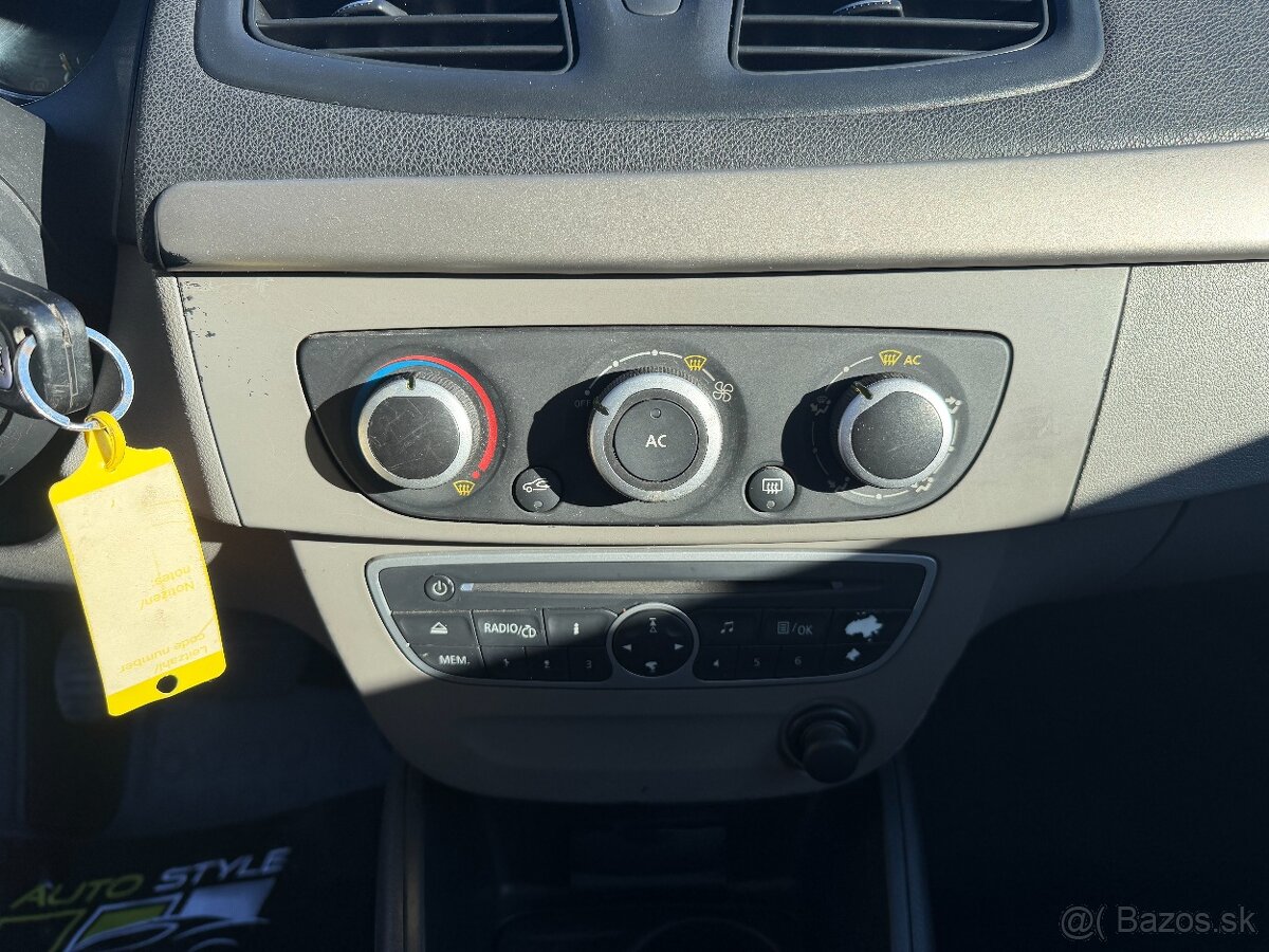 Renault Mégane 1.6 16V Expression - 13