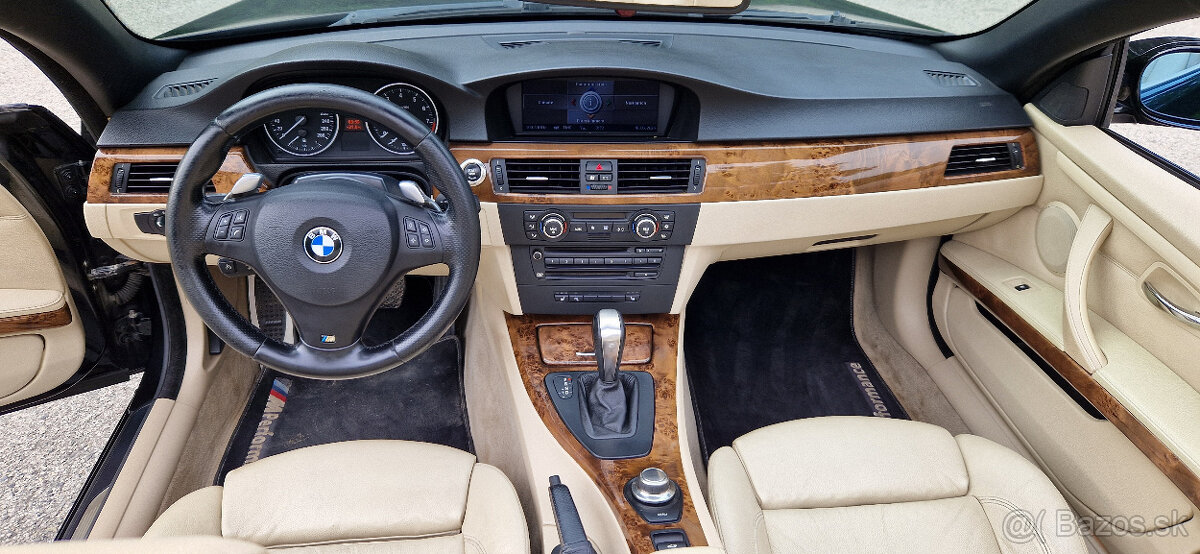 BMW E93 330I - 13