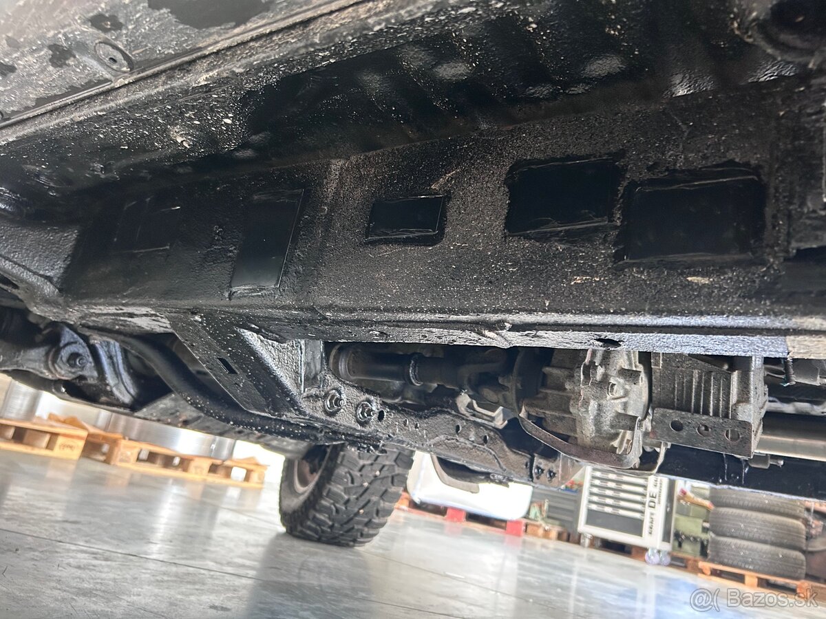 Toyota Land Cruiser - 13