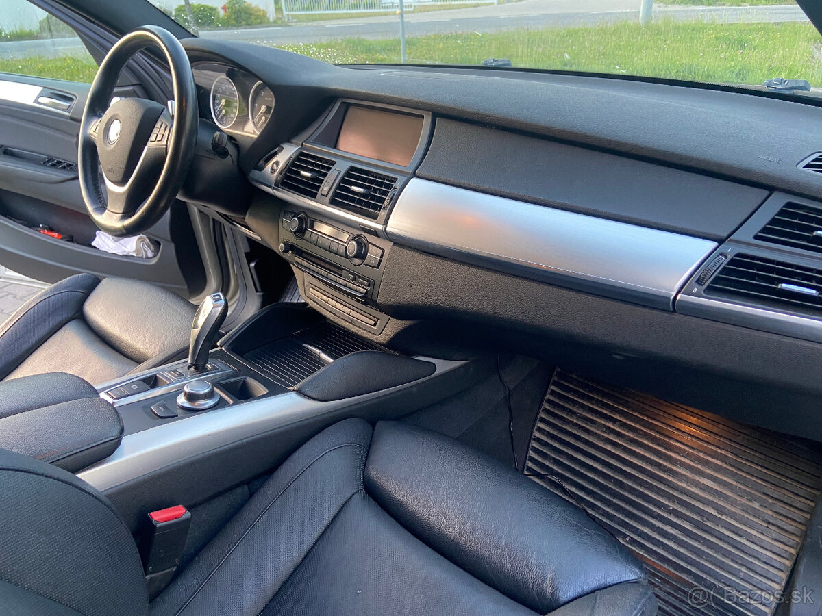 BMW X6 xDrive35d E71, 210 kW - 13