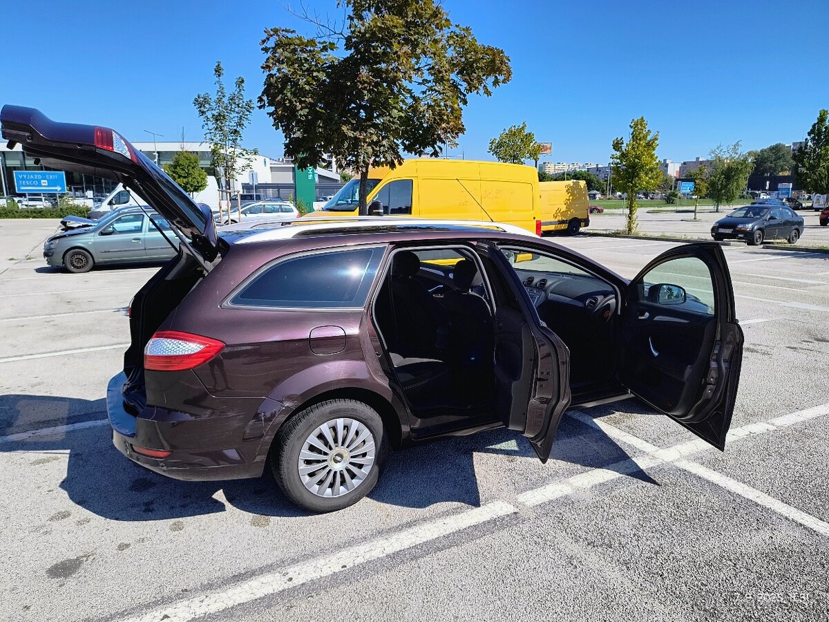 Ford Mondeo Combi Trend (2010) 1,8 TDCi 92kW - 13