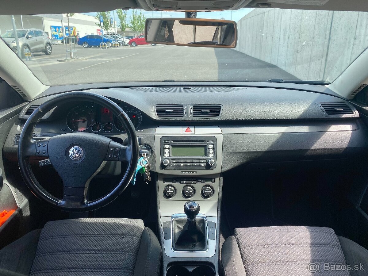 Volkswagen Passat B6 2.0TDI - 13