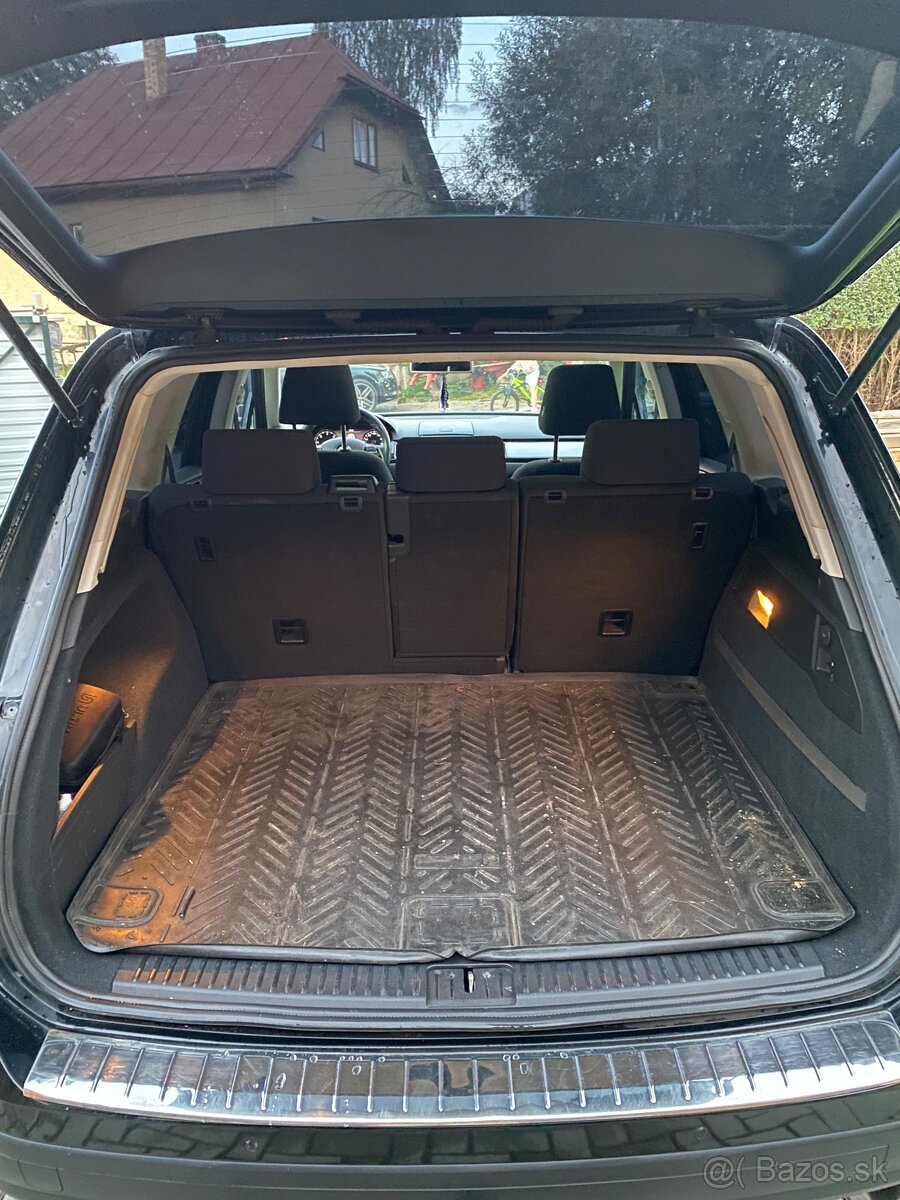 VW Touareg 2 Facelift - 13