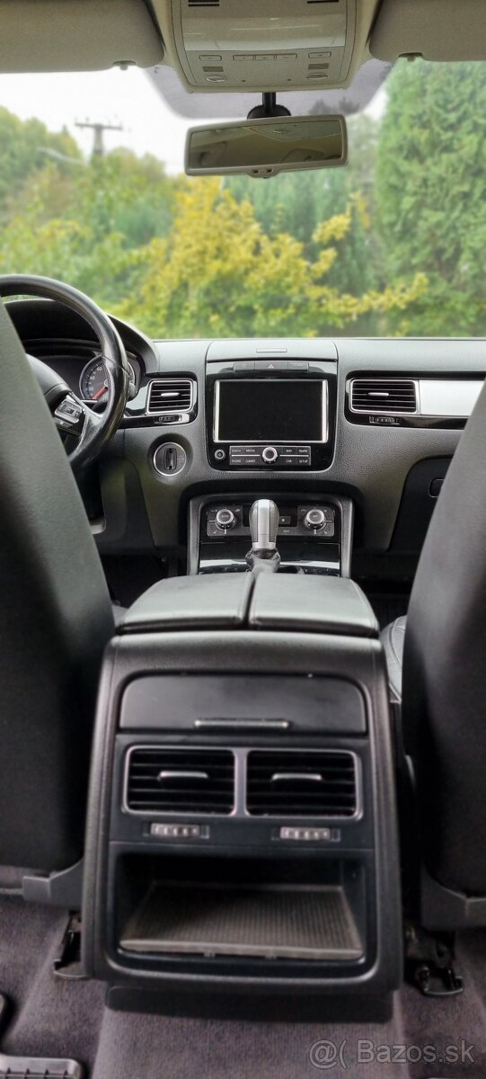 Volkswagen Touareg - 13