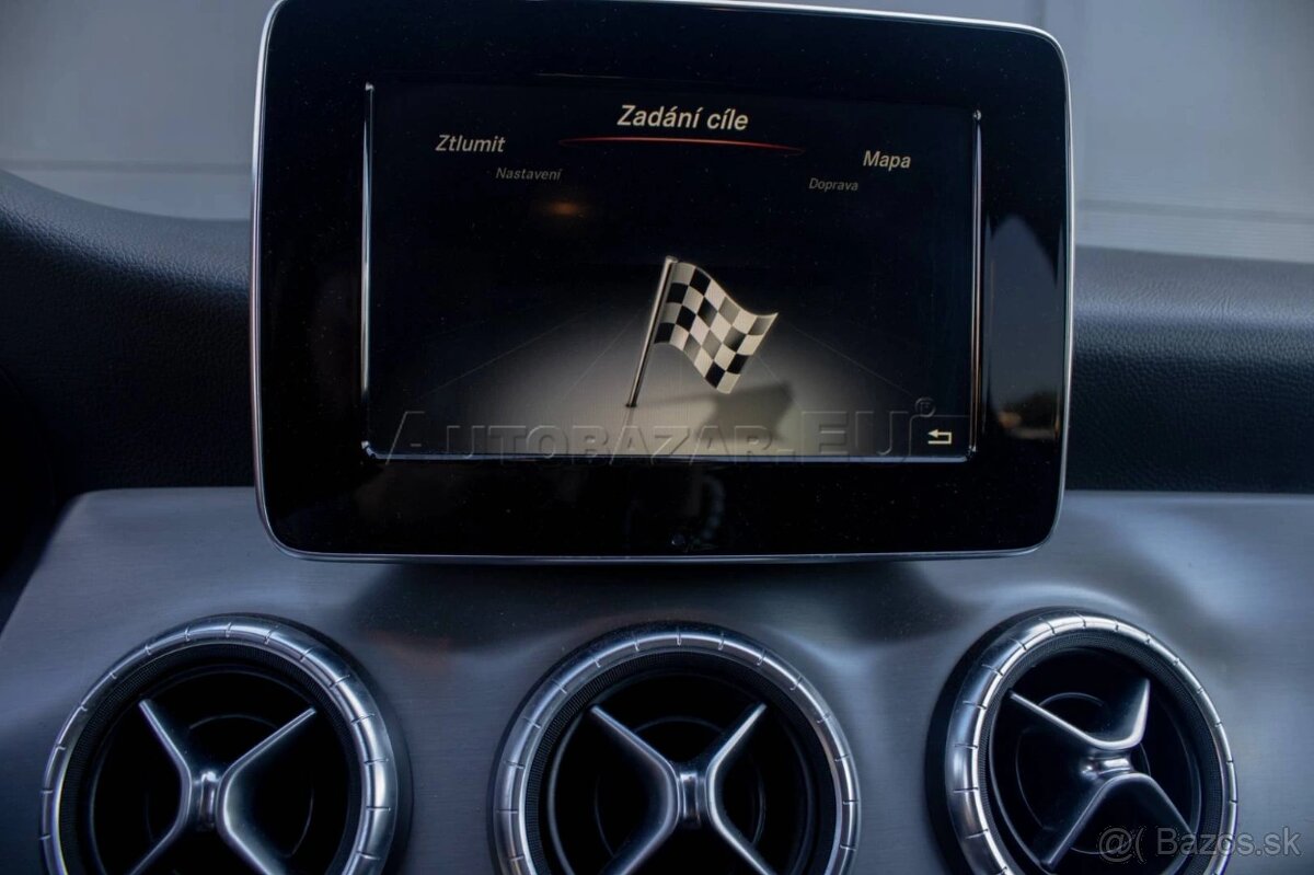 Mercedes-Benz CLA Shooting Brake Mercedes benz 220d - 13