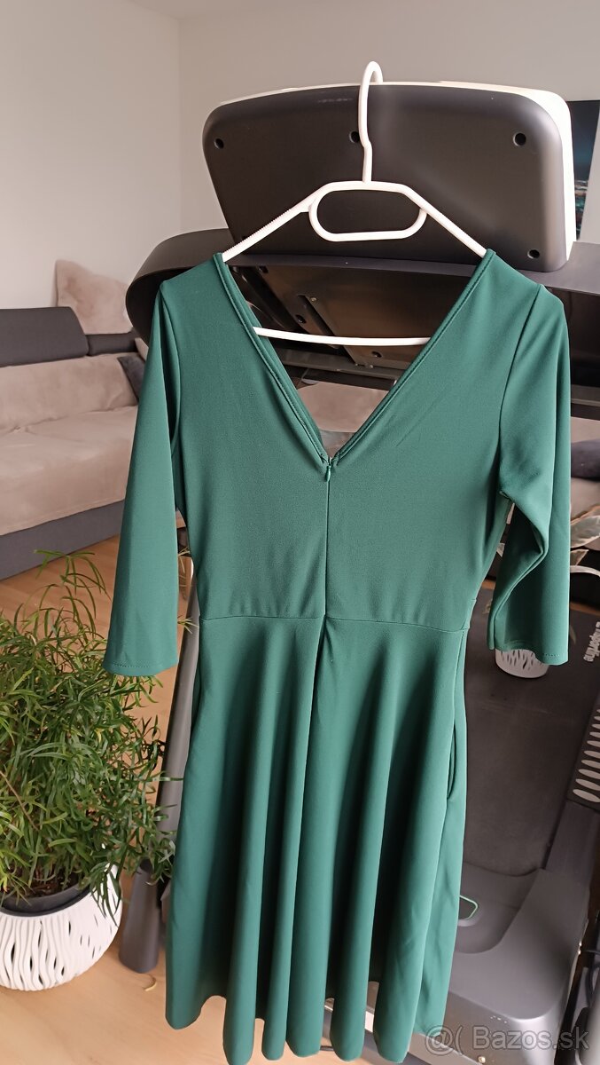 Zelené nove šaty - 13