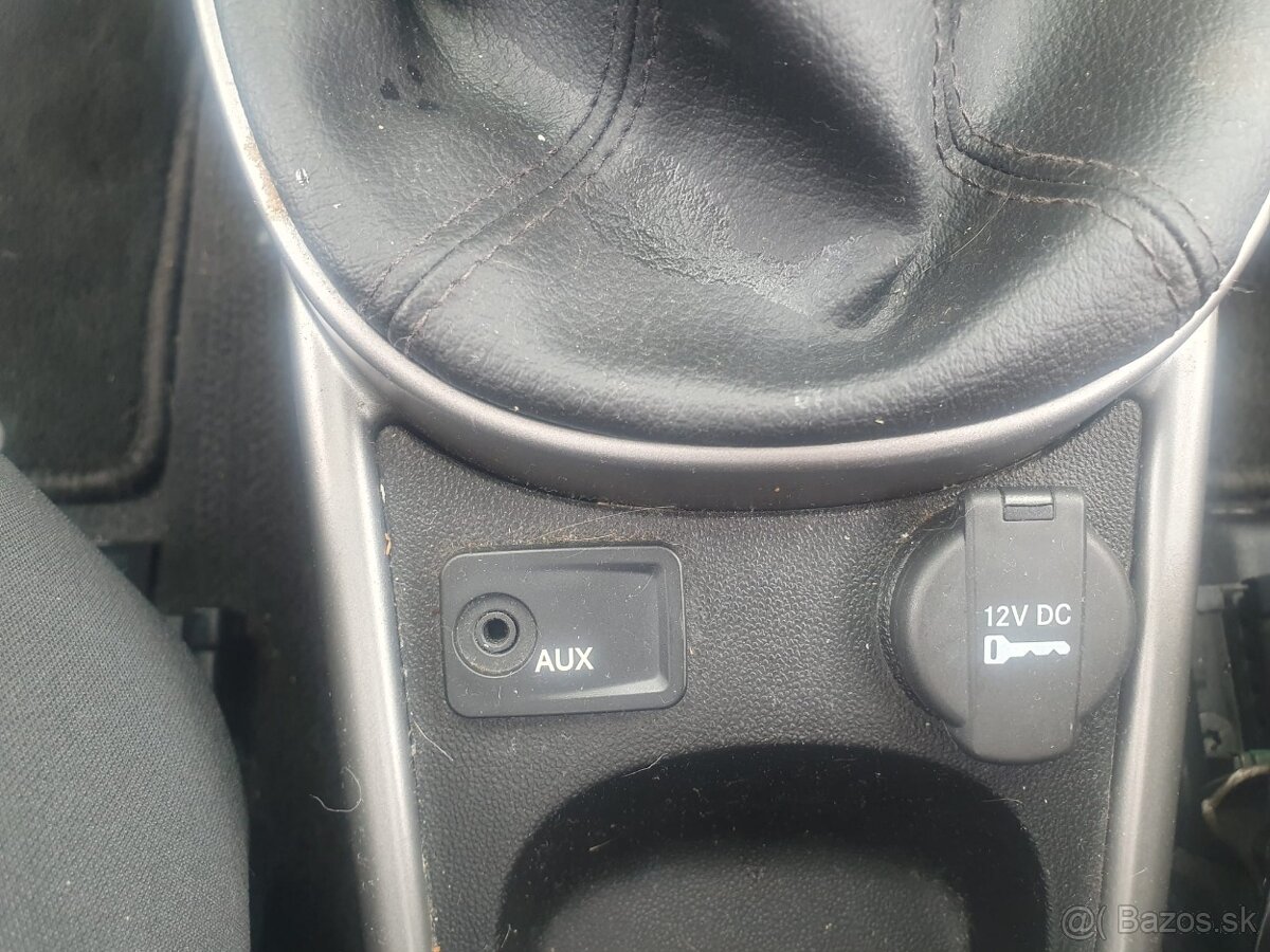 Alfa Romeo Mito 0,9 TwinAir Distinctive - 13