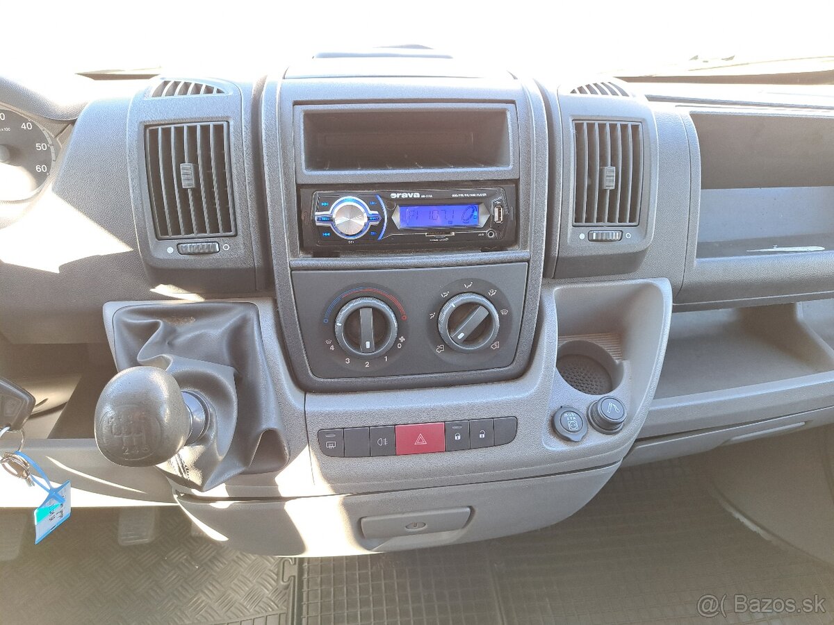 Predám Citroën Jumper 3.0 HDi 33 L3H3 - 13