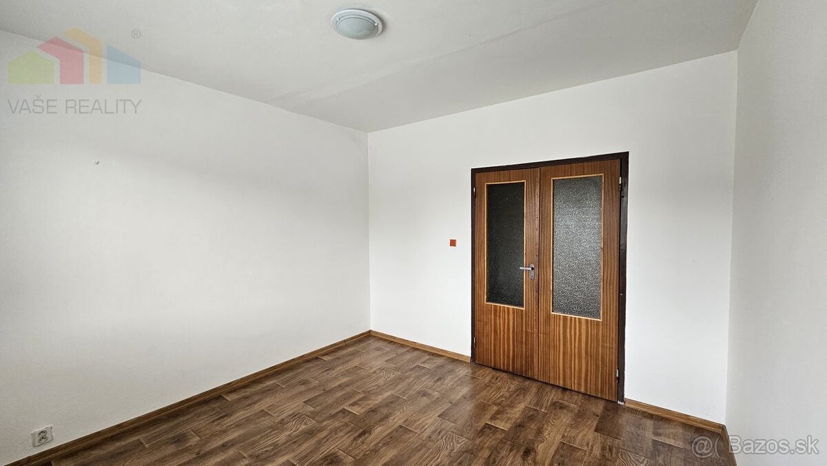 NA PREDAJ 4-IZBOVÝ BYT-Považská Bystrica - 13