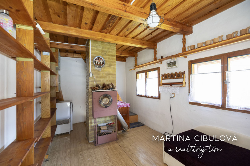 Murovaná chata s pozemkom je na predaj Tajov / Králiky - 13