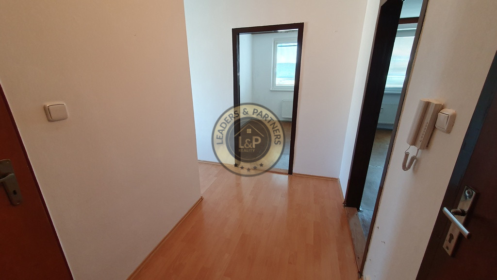 PREDAJ: 3 izb. byt 58 m2 + loggia Tajovského ul. Starý Juh - 13