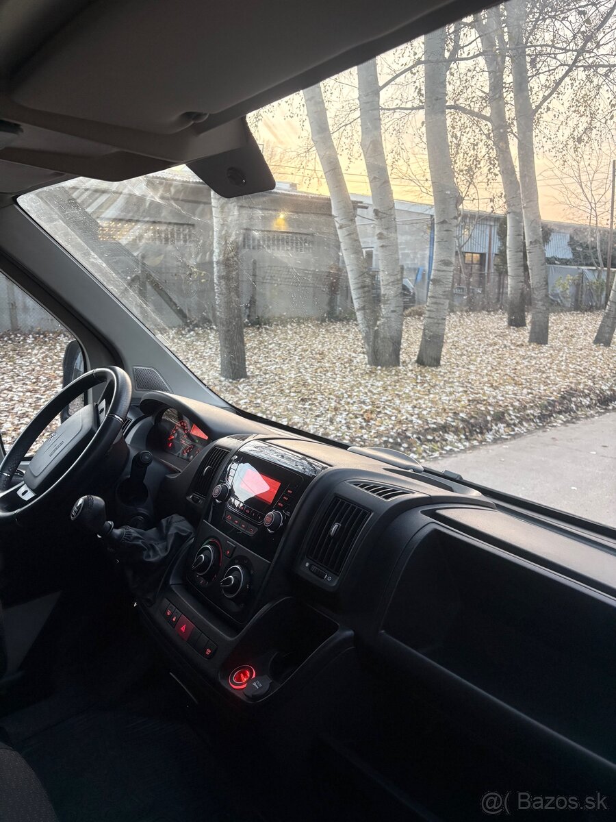 Peugeot Boxer valnikova dodavka s plachtou 2.0, 120kw - 13