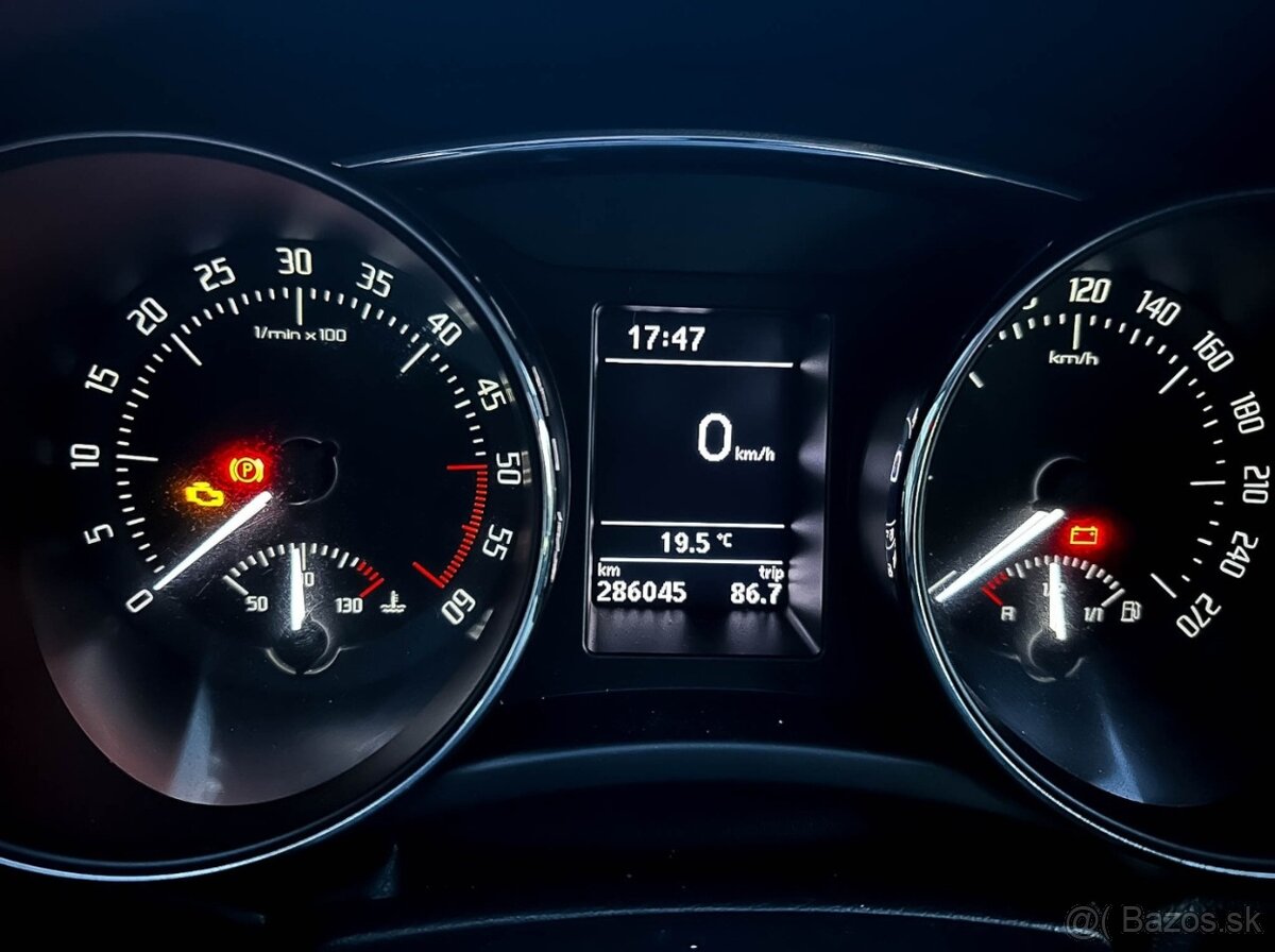 Škoda Superb 1.6 TDI CR DPF Ambition - 13