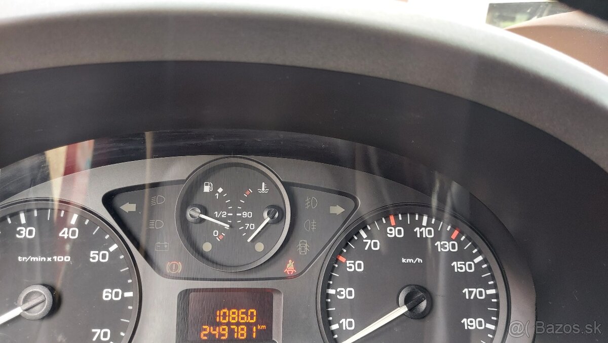 Citroen berlingo 1.6 hdi,cuvaci senzor,radio,blueth - 13