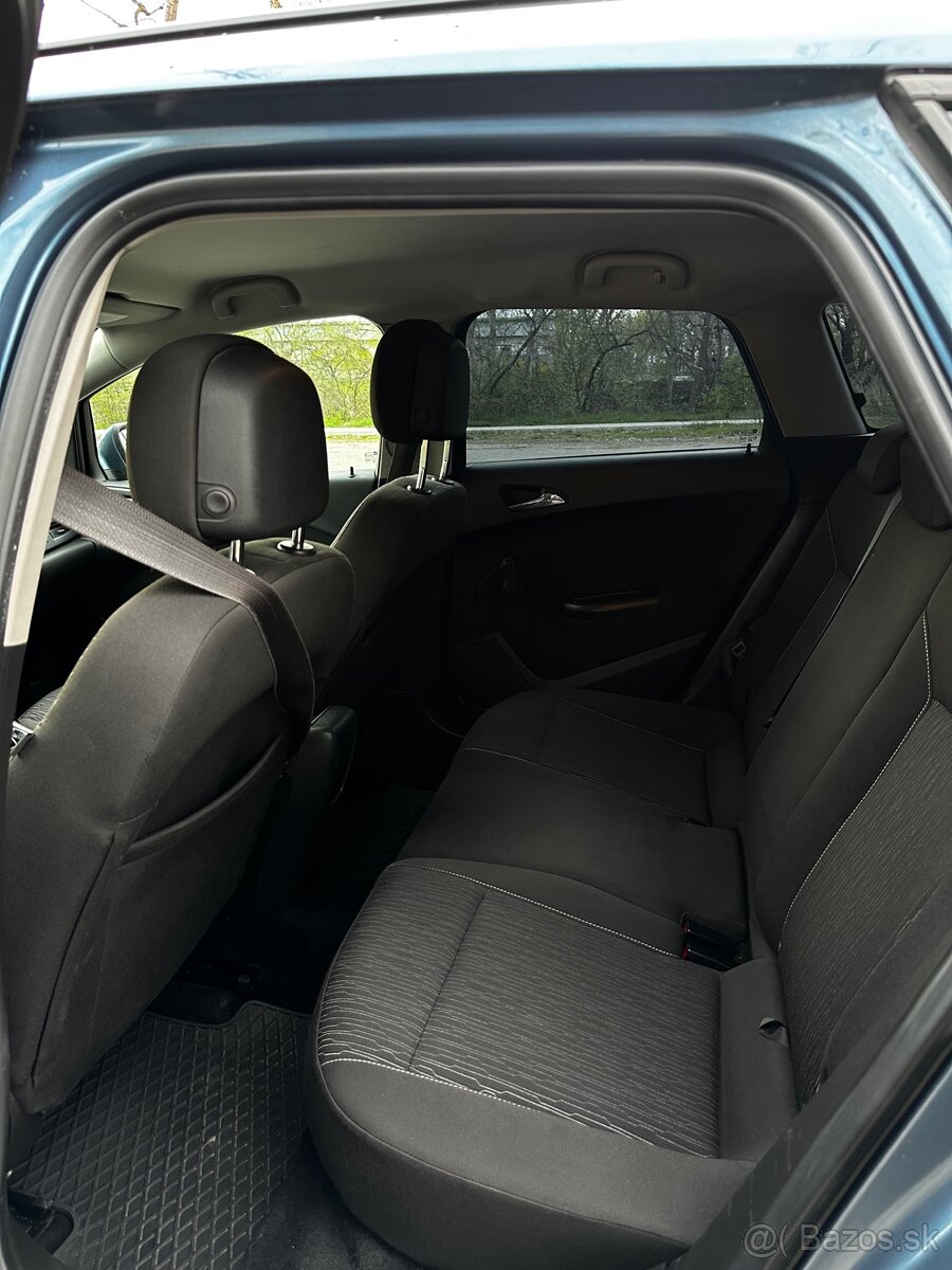 Na prenájom auto Opel Astra 1.7 - 13