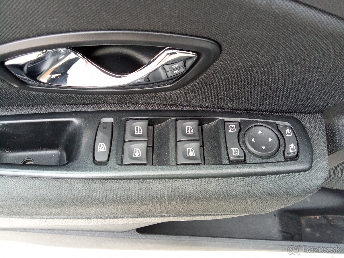 RENAULT MÉGANE 1.5 Dci r.v 2015 - 13