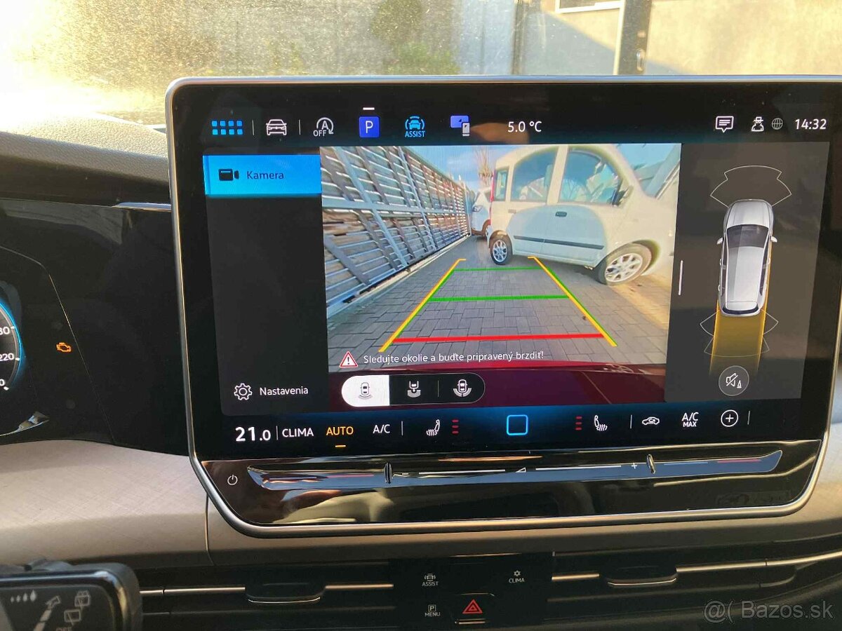 Volkswagen Golf 8 facelift 2.0 TDI 85kW. 10/2024 - 13