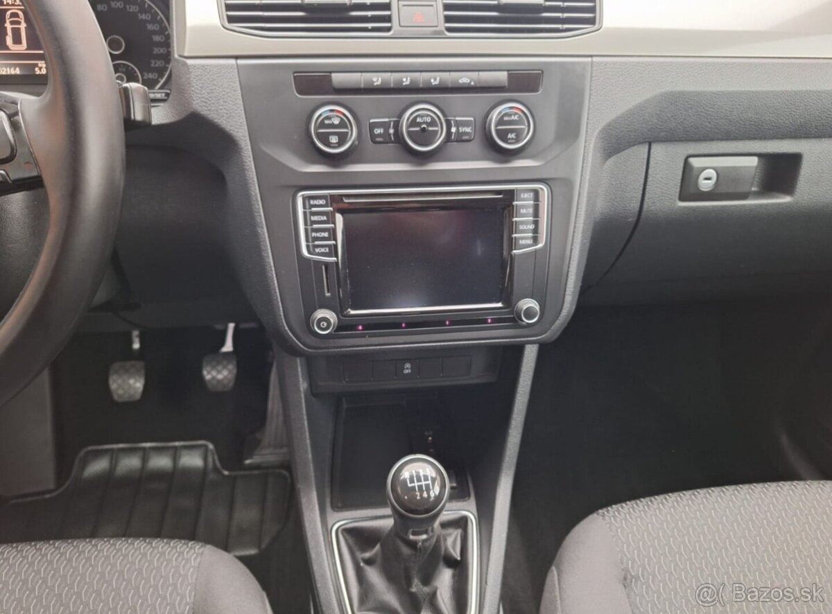 VOLKSWAGEN CADDY MAXI 1,4i 7míst záruka km - 13