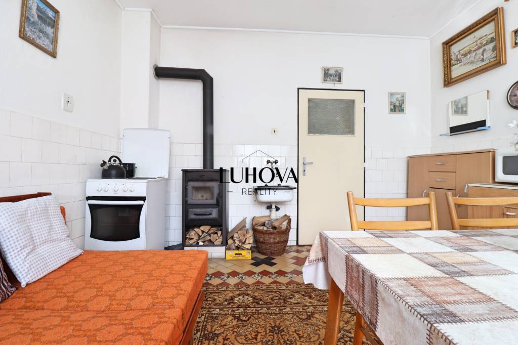 Rodinný dom na krásnom pozemku_Kvašov - 13