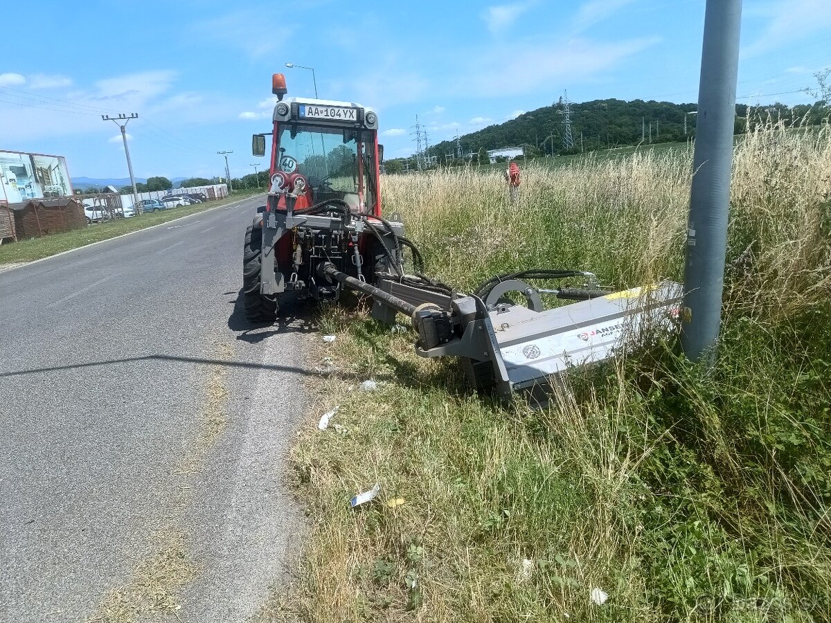 Poľnohospodárska technika kosačka mulčovač pluh špalikovač - 13