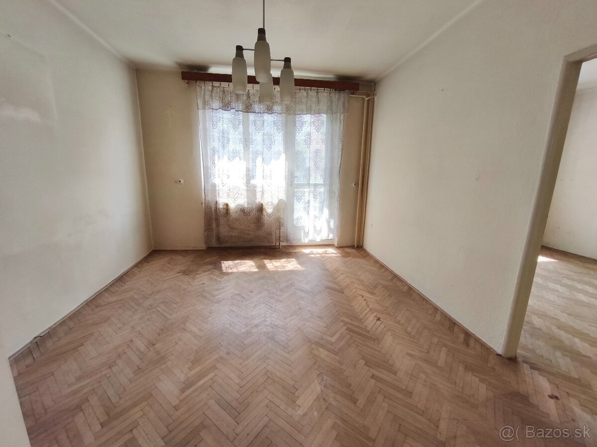 Rodinný dom s potenciálom len kúsok od centra - 13