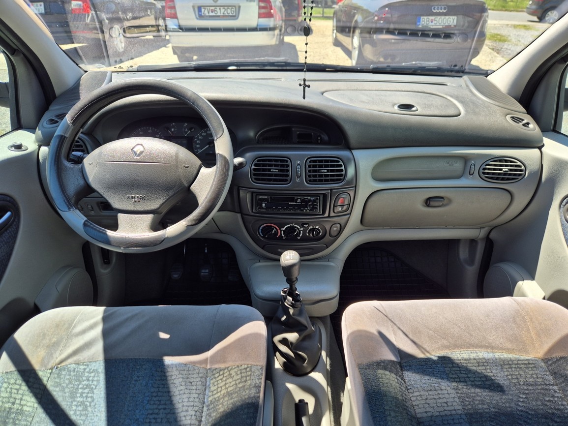 Renault Scenic 1,9dTi 59kW 5°manuál - 13