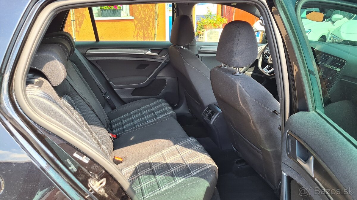 Volkswagen Golf 2,0 TDi GTD 135 KW DSG7 - 13