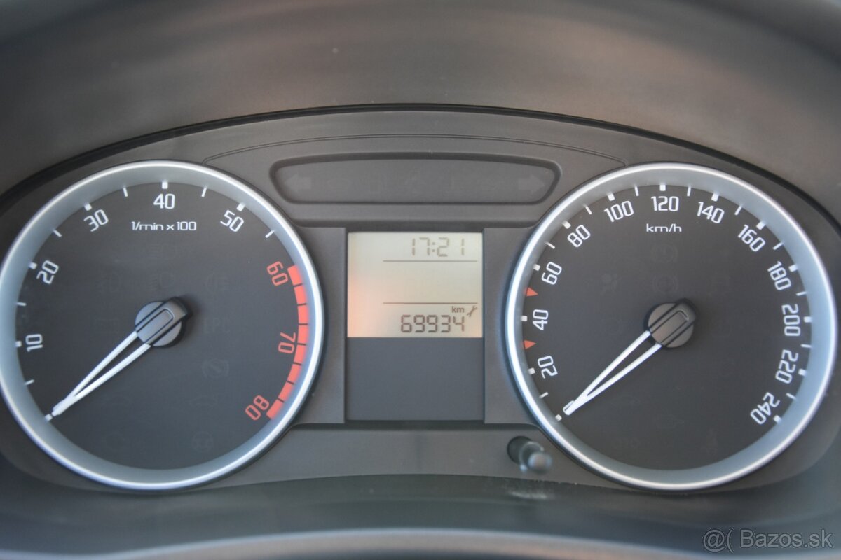 Škoda Fabia 1,2 BENZIN 51KW - 13