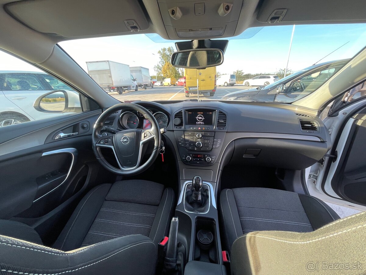 Opel Insignia - 13