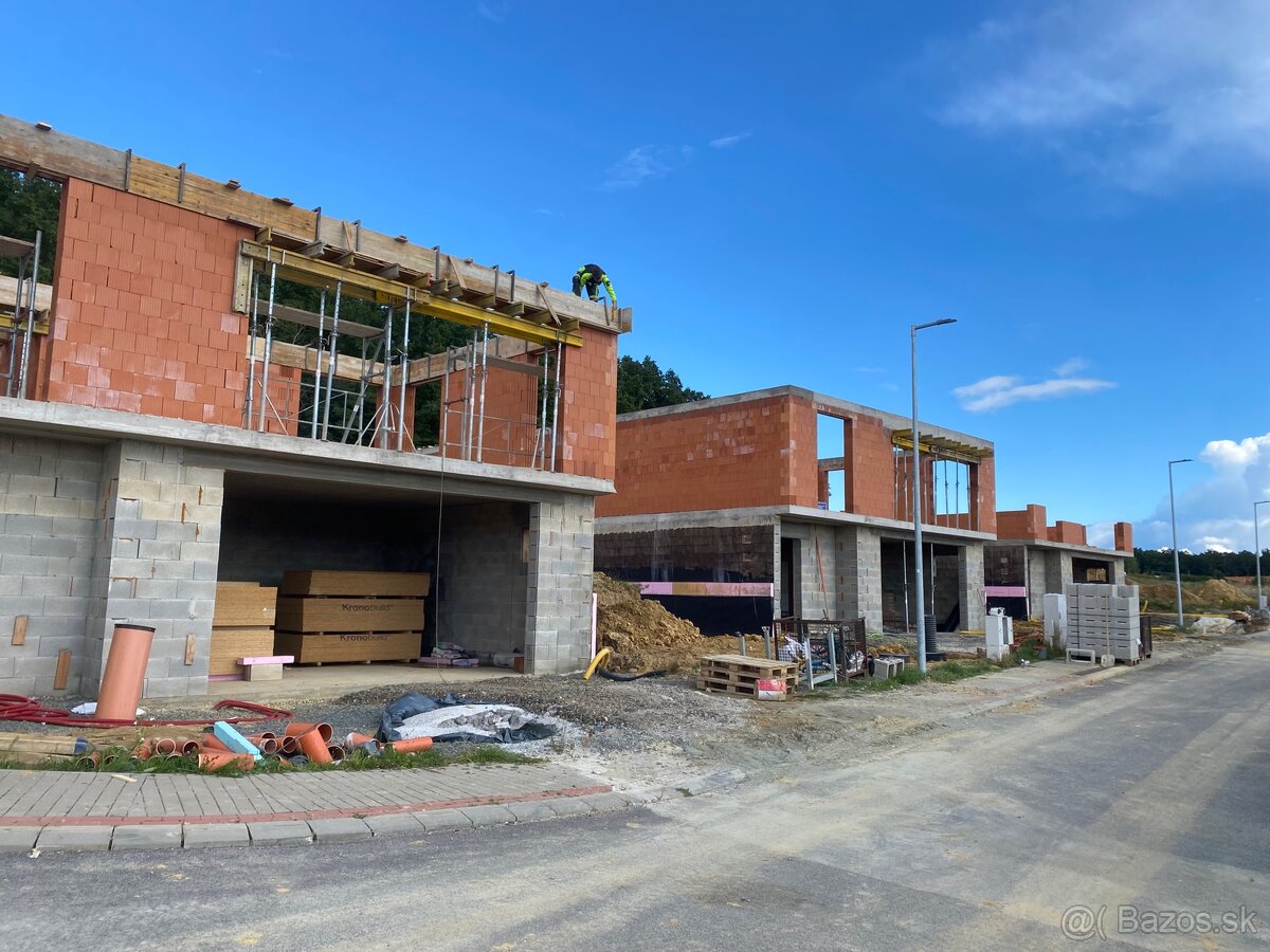 MONOLITICKÝ STROP - ŽELEZOBETÓNOVÝ STROP - 13