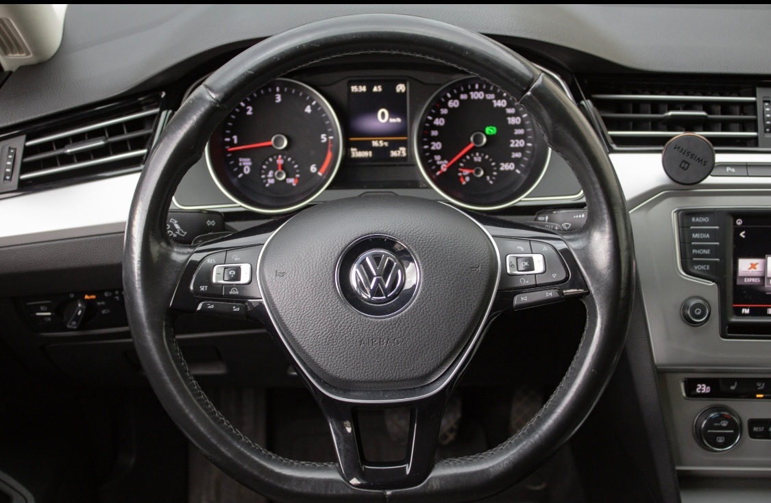 Volkswagen Passat Variant 2.0 TDI - 13