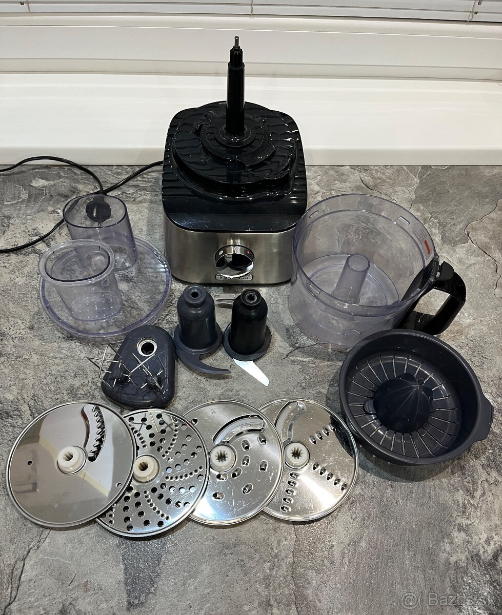 Kenwood Multipro Compact FDM30 kuchynský robot - 13