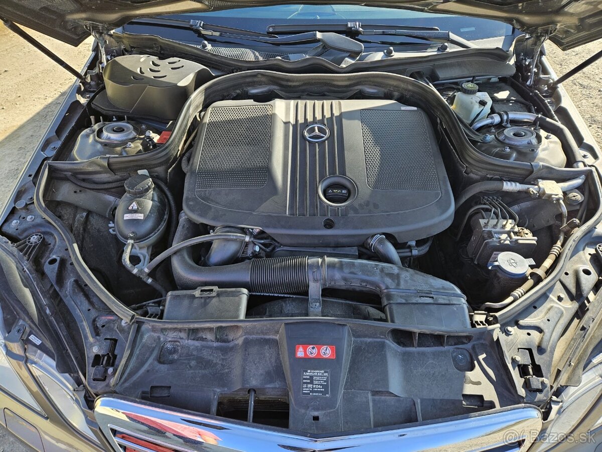 Mercedes Benz E250 4matic - 13