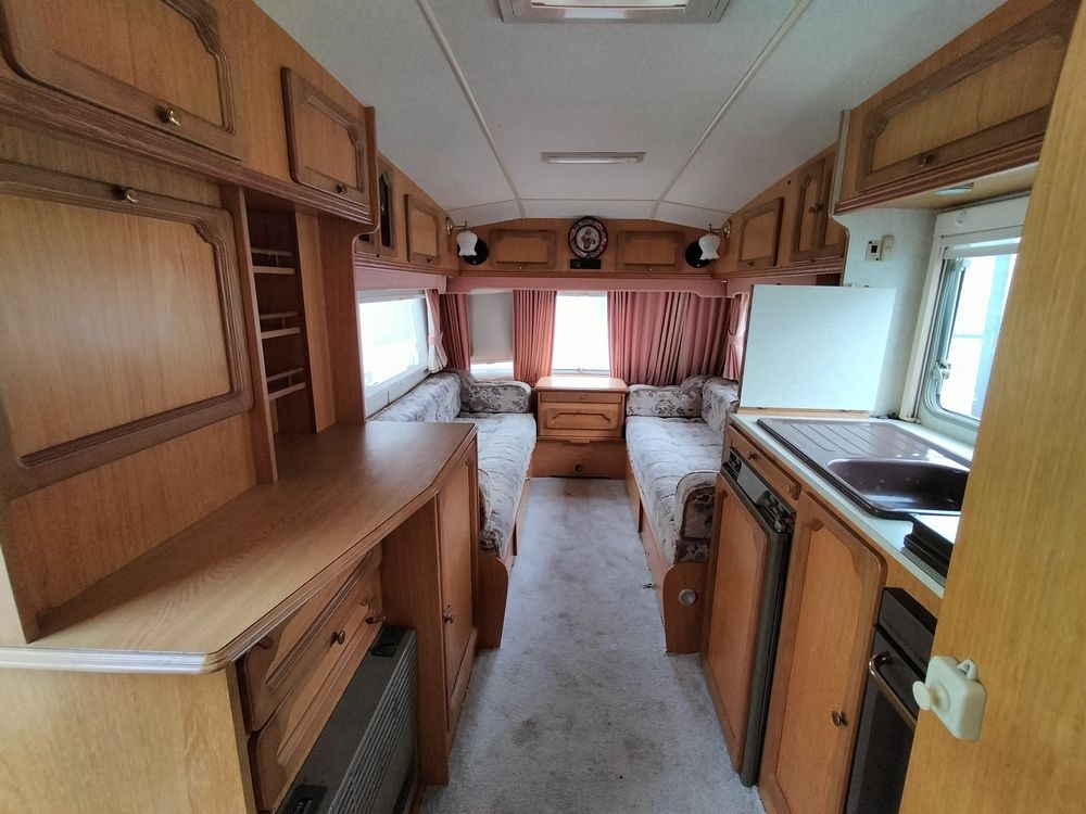 PREDÁM KARAVAN MARDON CLASSIQUE 5.50 - 13