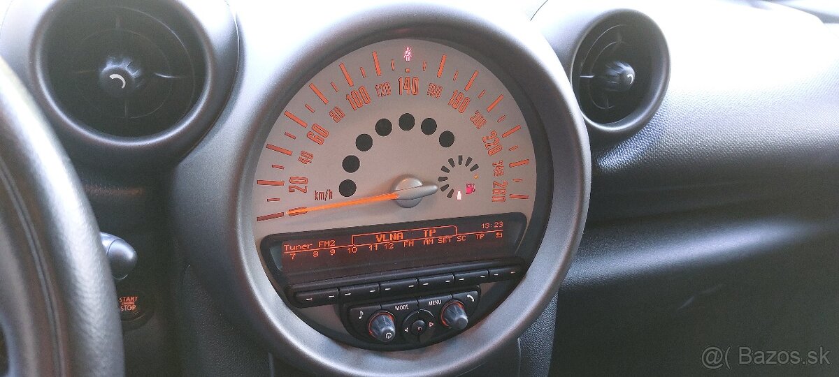 Mini Countryman Cooper 1.6 D ALL4x4 - 13